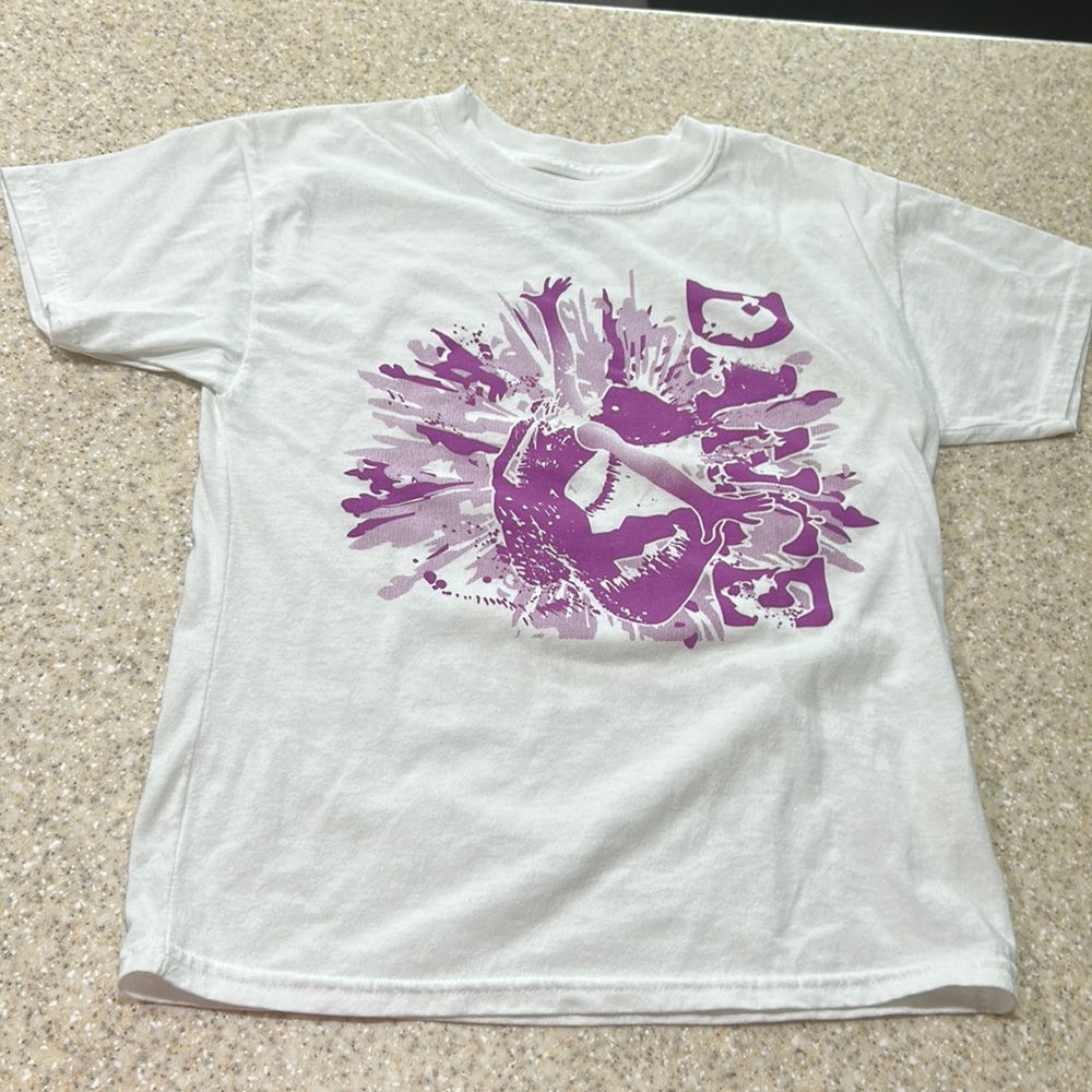 🌖 Youth medium white and purple generic dance short sleeve shirt